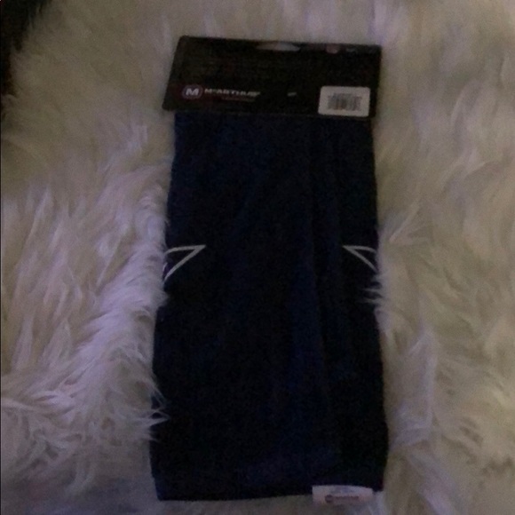 Dallas Cowboys game day towel - Picture 2 of 2